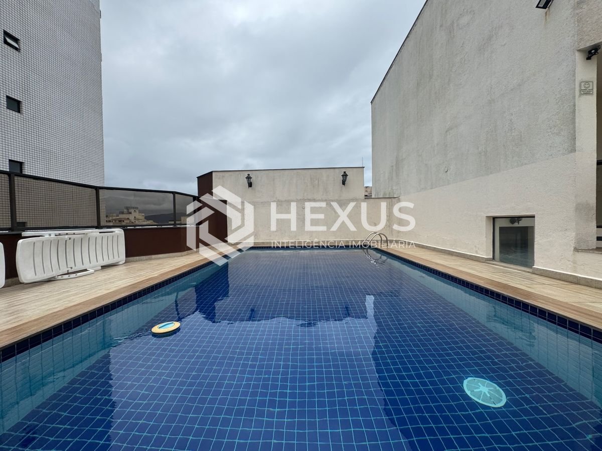 Apartamento com varanda e lazer a 300m da praia em P das Tartarugas, Guarujá