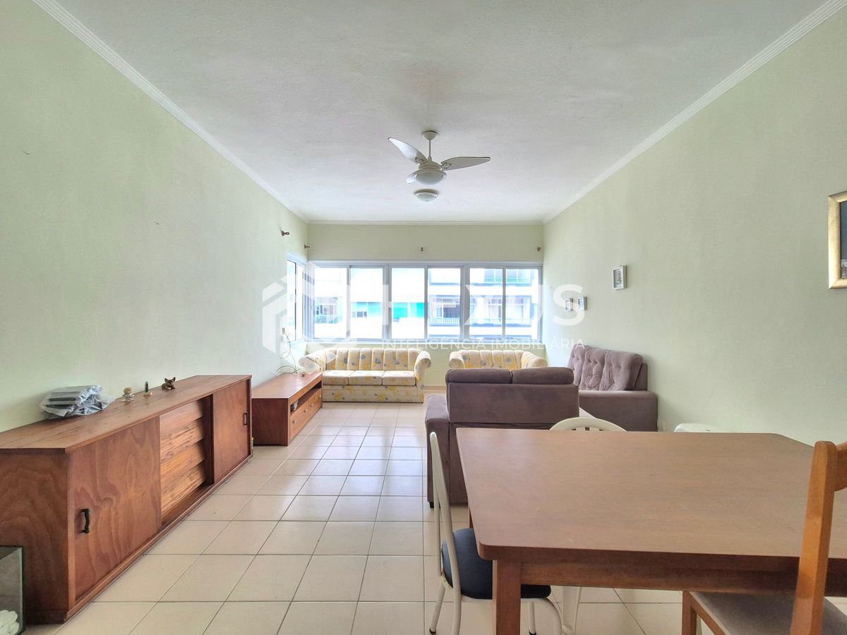Foto 4 de Apartamento frente mar com varanda vista mar nas Pitangueiras, Guarujá