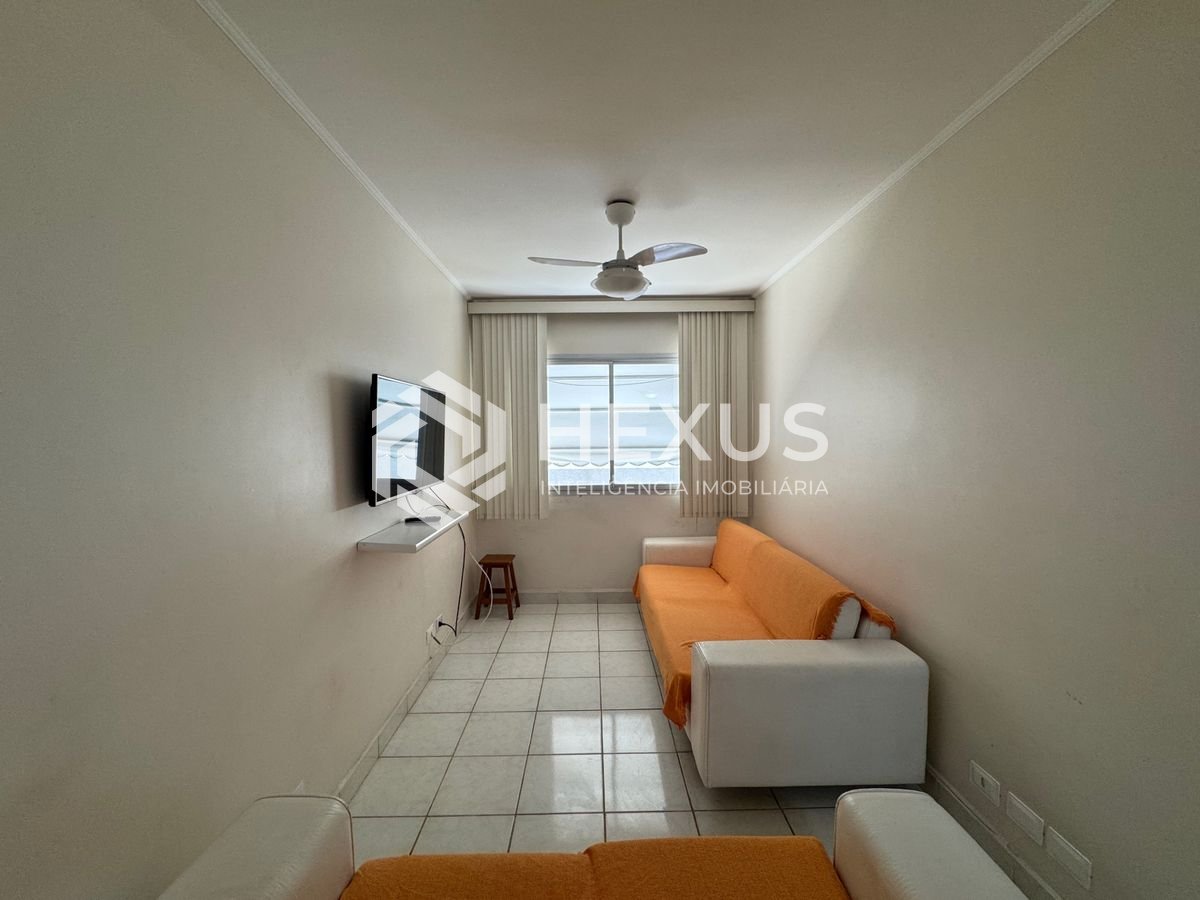 Foto 4 de Apartamento com varanda e lazer a 300m da praia na Enseada, Guarujá