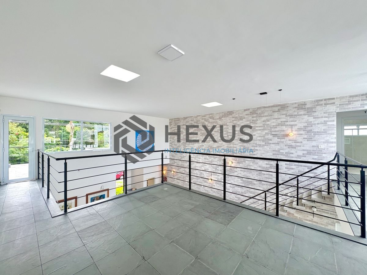 Foto 23 de Casa reformada com piscina e área gourmet no Jardim Acapulco, Guarujá