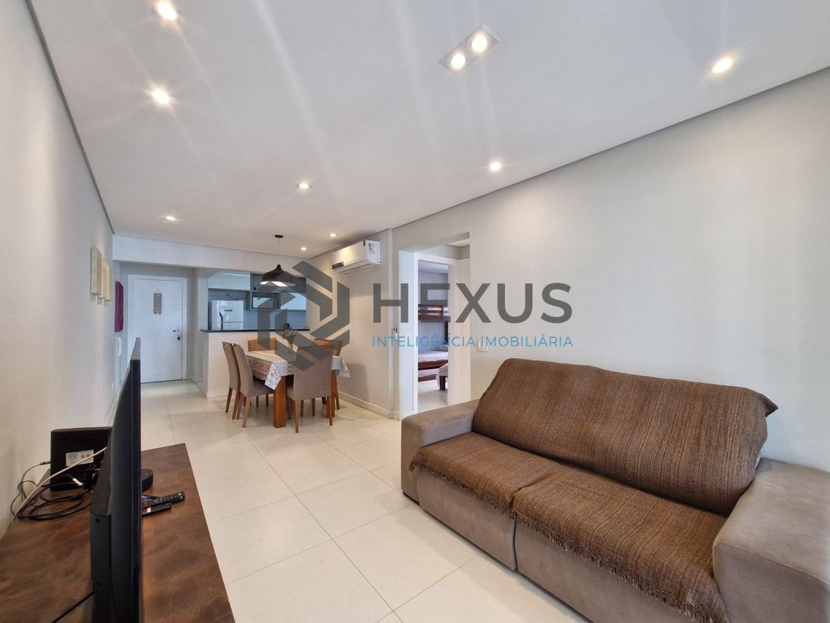 Foto 11 de Apartamento reformado com varanda gourmet vista mar na beira mar no Jardim Astúrias, Guarujá