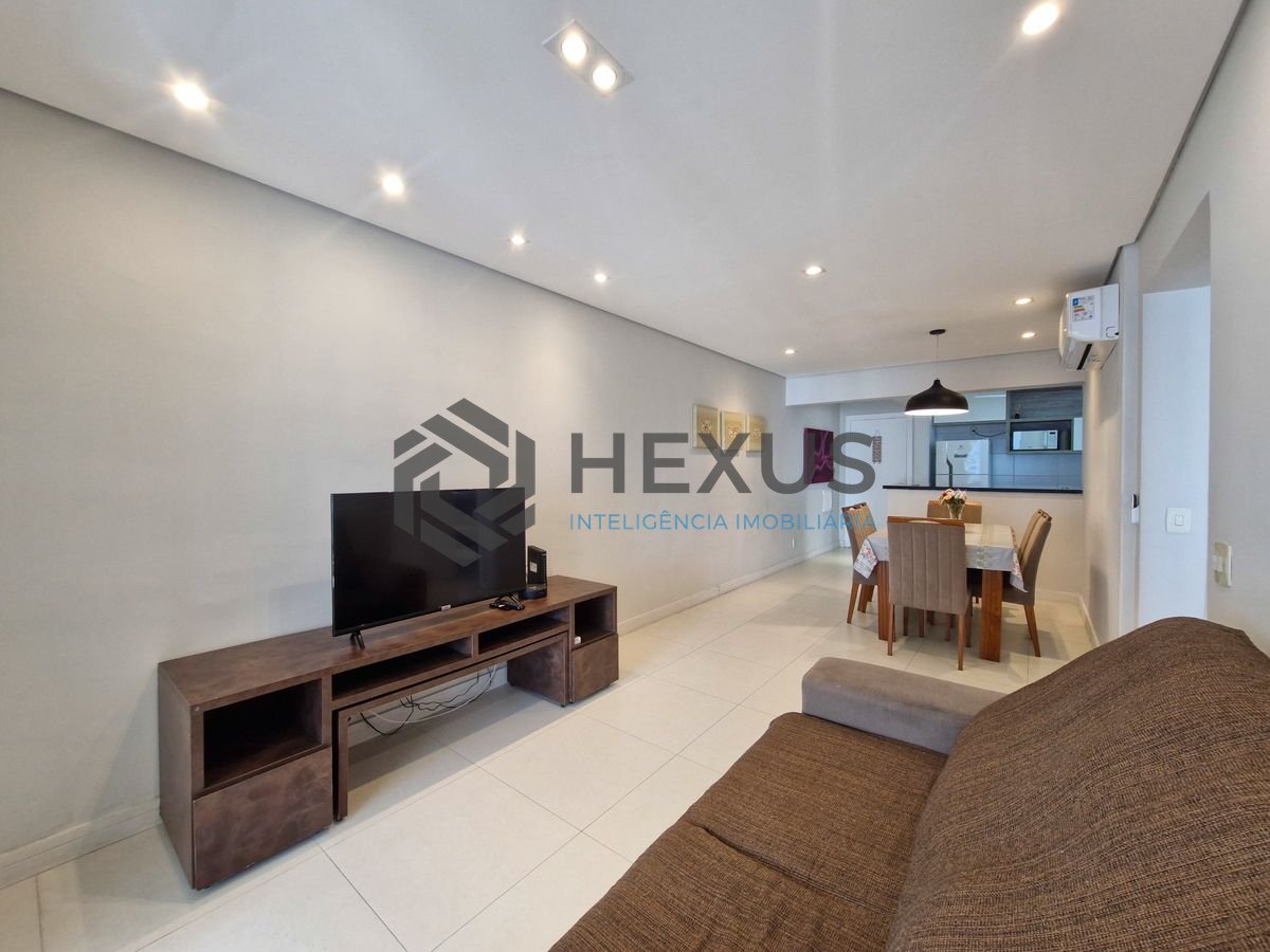 Foto 12 de Apartamento reformado com varanda gourmet vista mar na beira mar no Jardim Astúrias, Guarujá