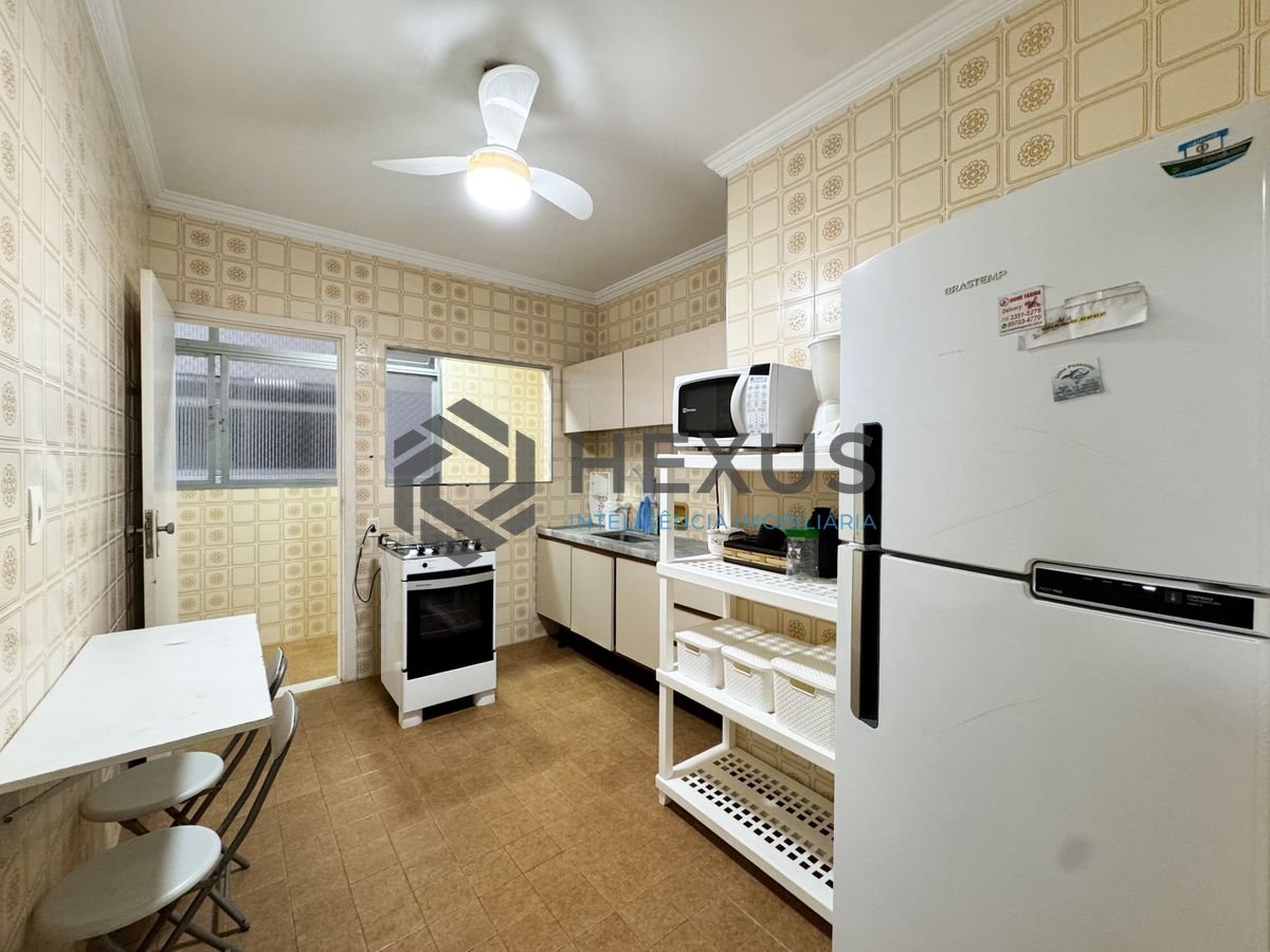 Foto 22 de Apartamento com varanda vista mar e lazer na beira mar da praia nas Pitangueiras, Guarujá