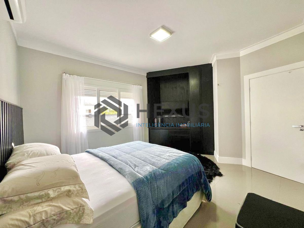 Foto 40 de Casa reformada com piscina e área gourmet no Jardim Acapulco, Guarujá