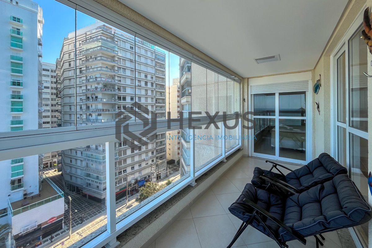 Foto 5 de Apartamento reformado frente mar com varanda gourmet vista mar e lazer nas Pitangueiras, Guarujá