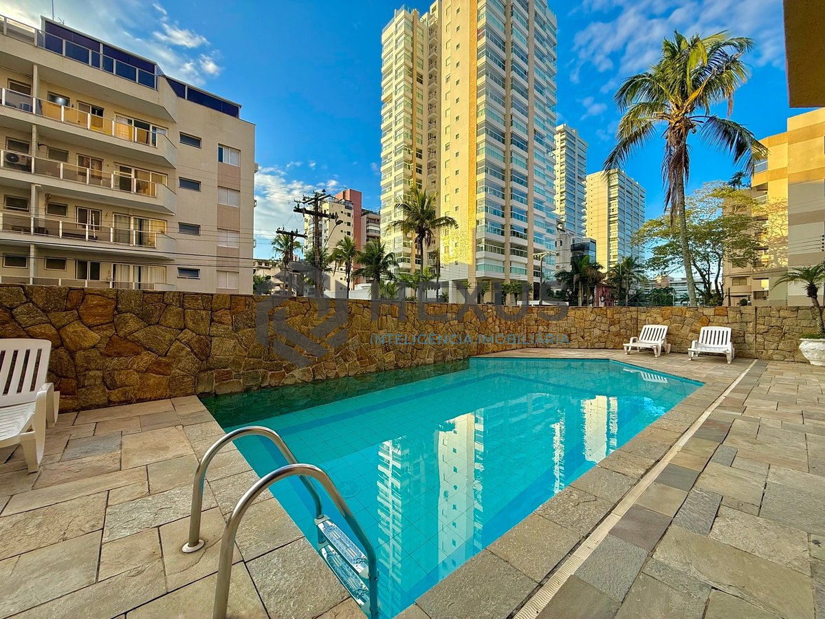 Foto 20 de Apartamento a 100m da Praia da Enseada - Guarujá -SP