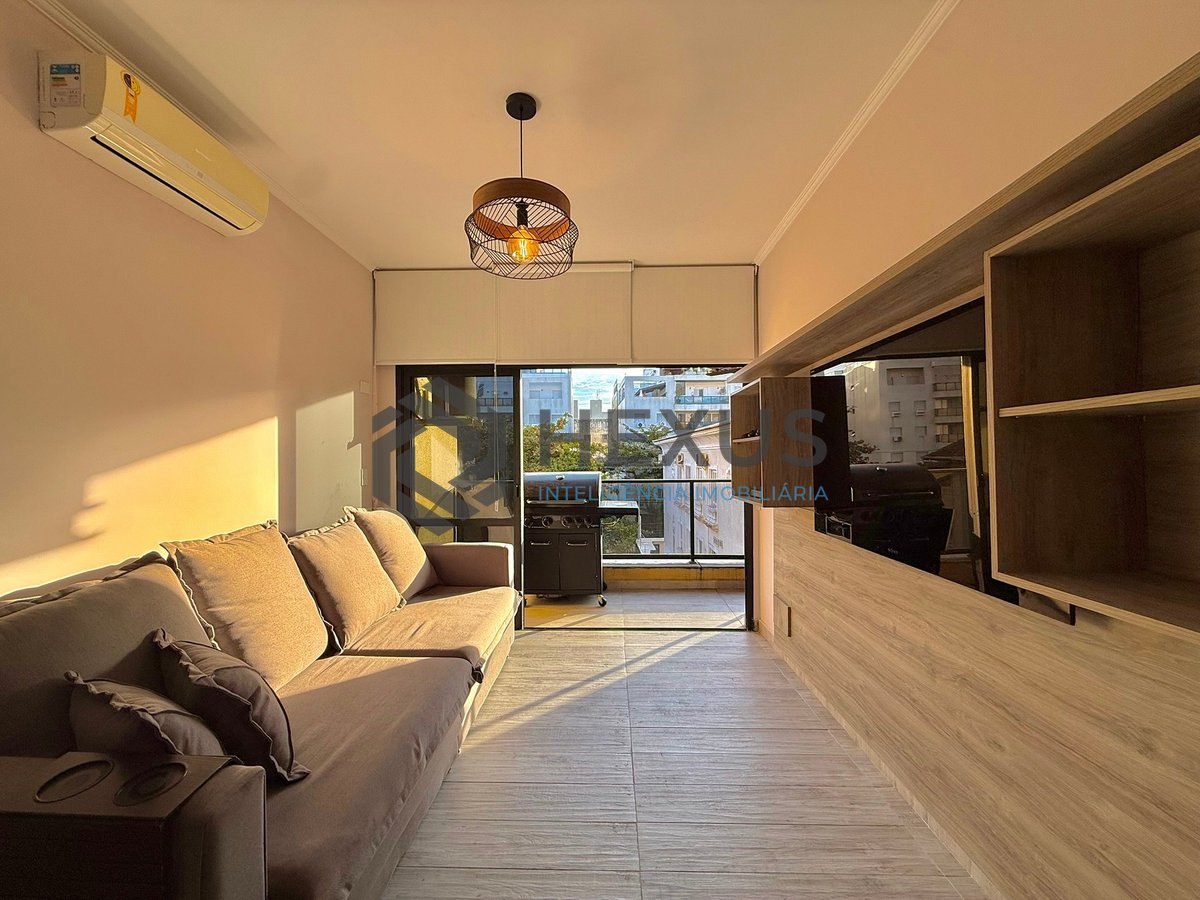 Foto 5 de Apartamento a 100m da Praia da Enseada - Guarujá -SP