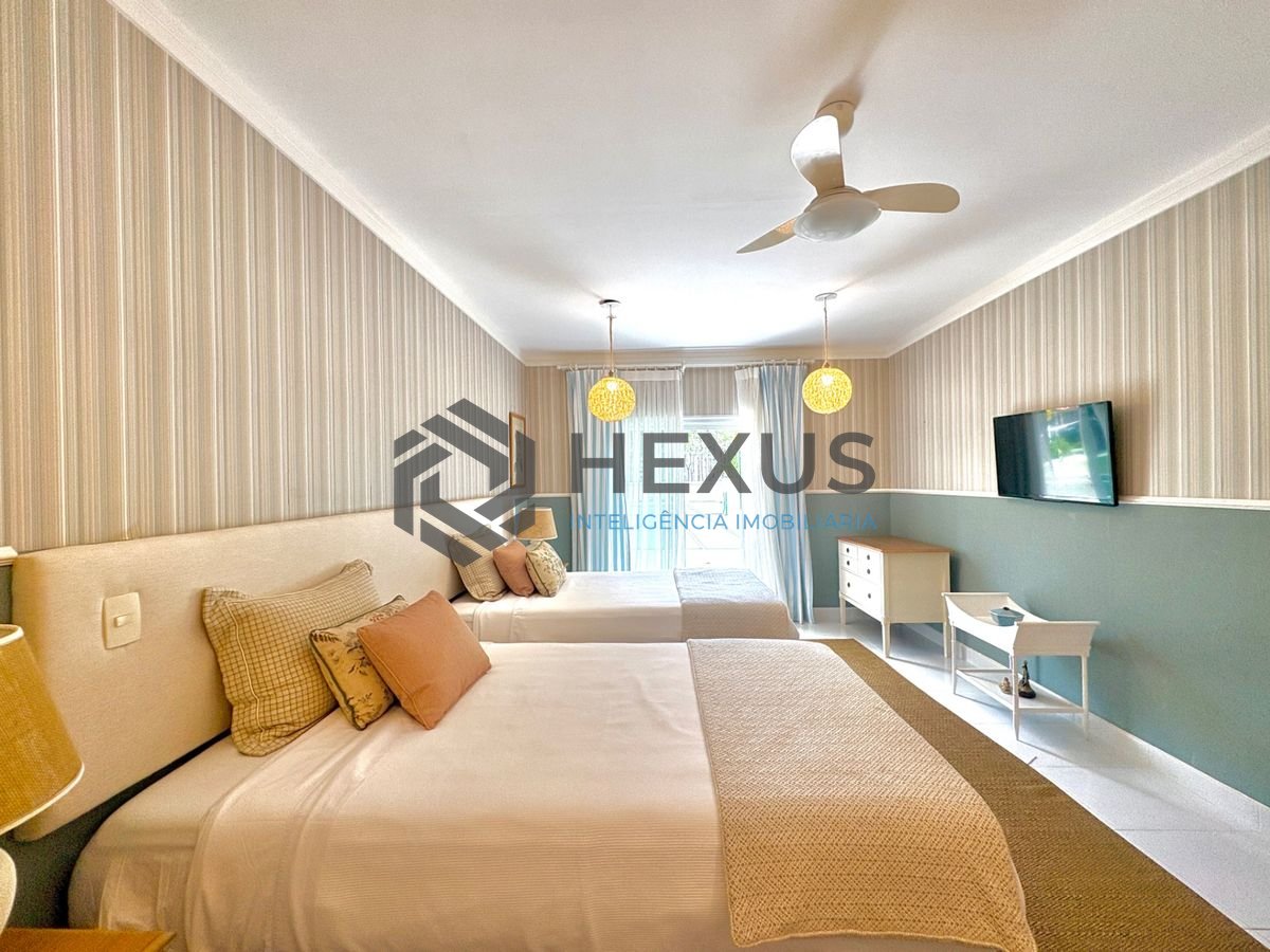 Foto 36 de Casa reformada com piscina e área gourmet no Jardim Acapulco, Guarujá