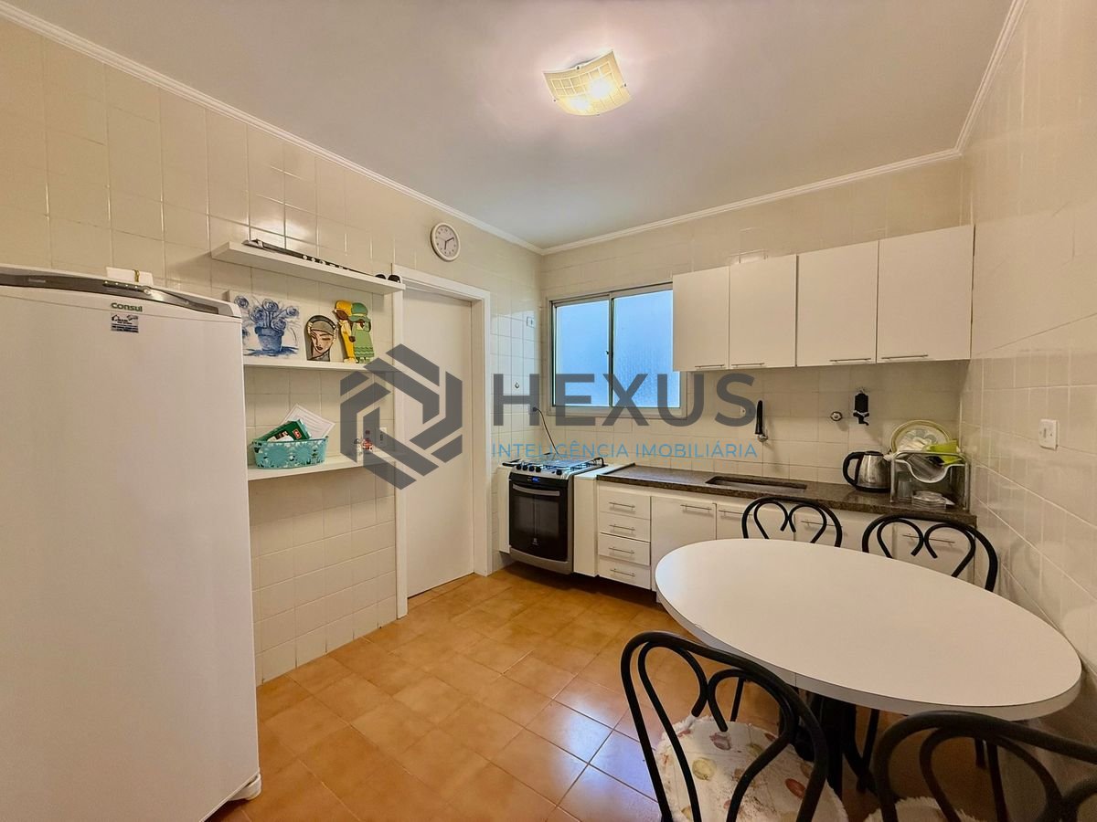 Foto 19 de Apartamento com varanda e lazer a 200m da praia na região da Acqua Mundo na Enseada, Guarujá