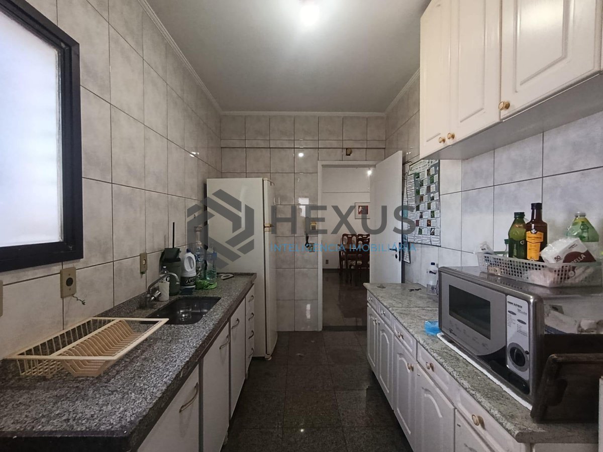 Foto 23 de Apartamento com varanda vista mar e lazer na Enseada, Guarujá