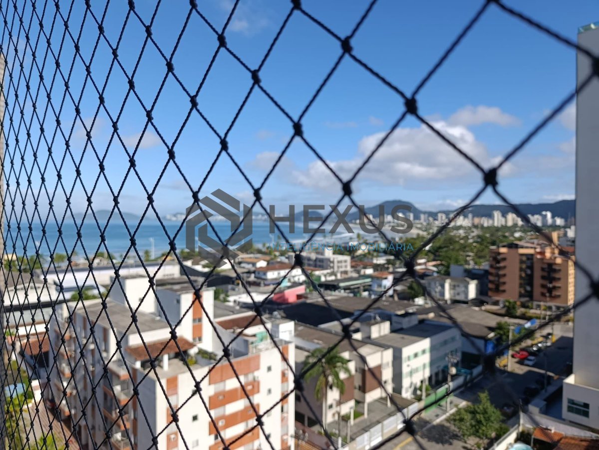 Foto 9 de Apartamento com varanda vista mar e lazer na Enseada, Guarujá