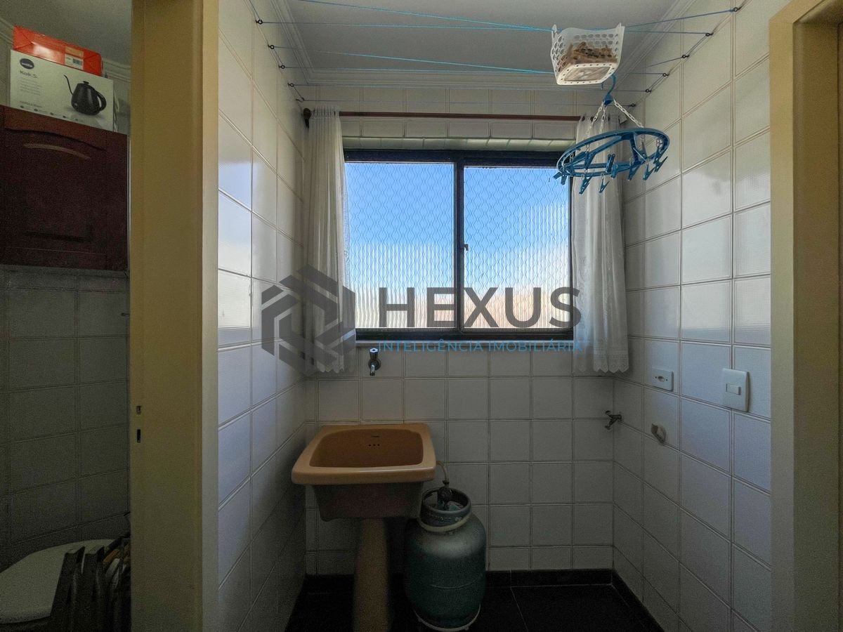 Foto 29 de Apartamento com varanda e lazer na região do Tortugas na Enseada, Guarujá