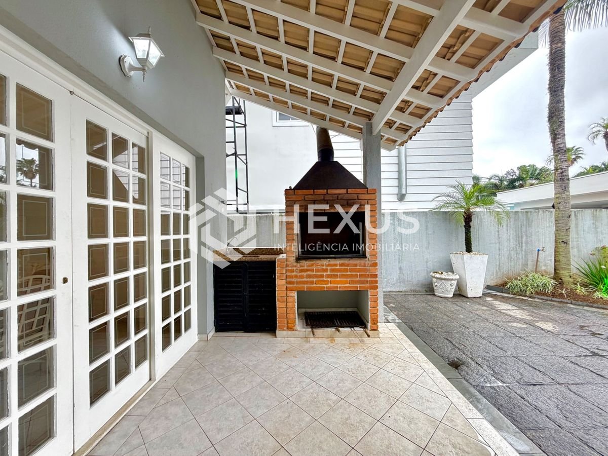Foto 5 de Casa reformada com varanda piscina e área gourmet no Acapulco, Guarujá