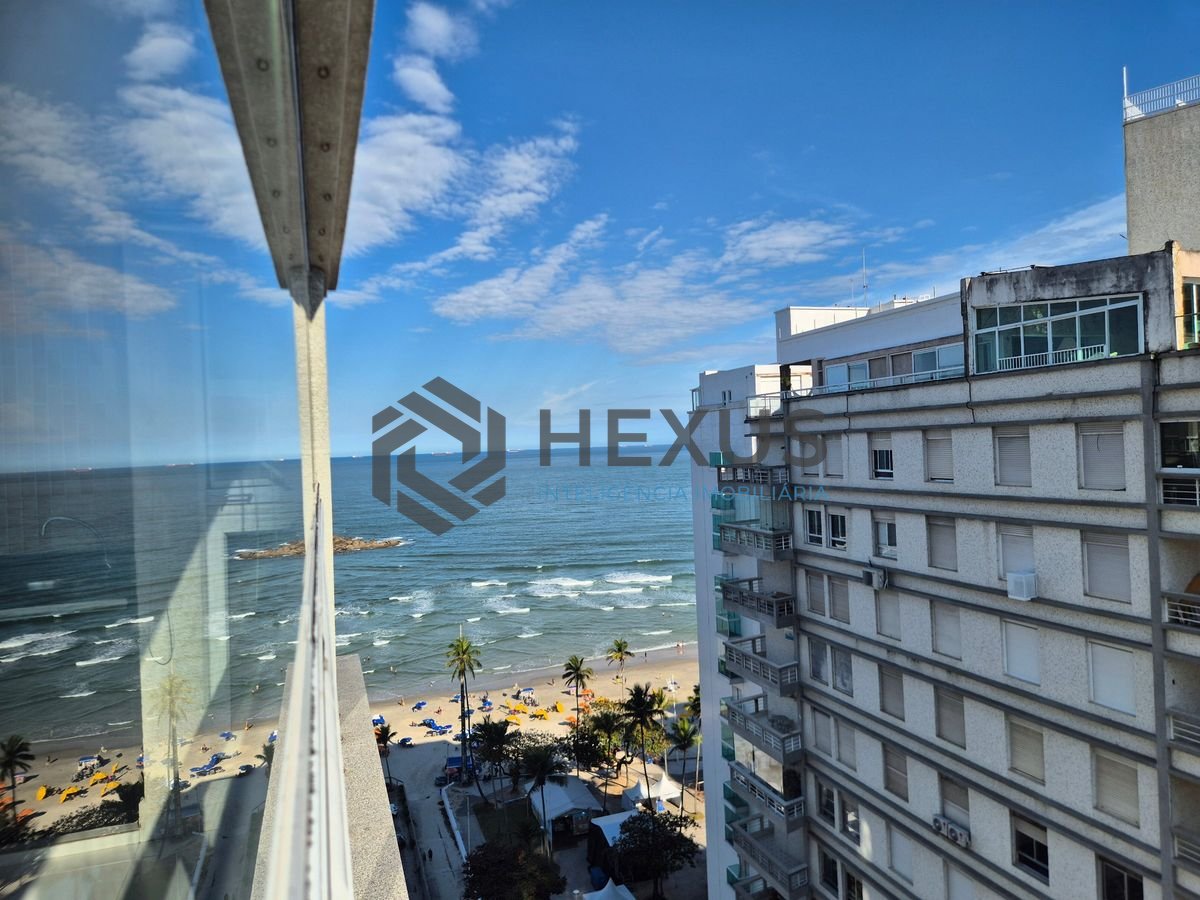 Apartamento reformado com varanda gourmet vista mar e lazer na beira mar nas Pitangueiras, Guarujá