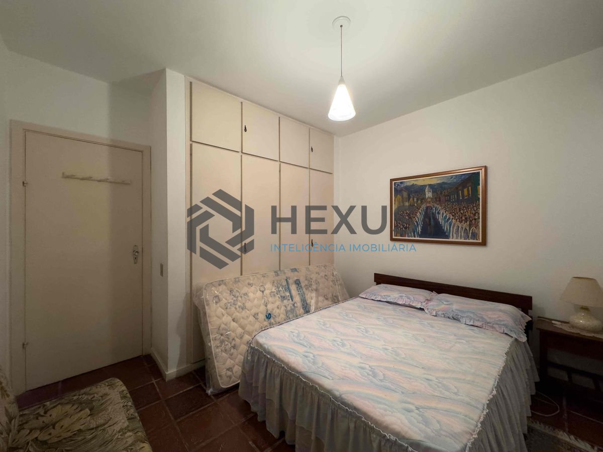 Foto 13 de Apartamento com varanda vista mar na beira mar da Praia das Pitangueiras, Guaruja