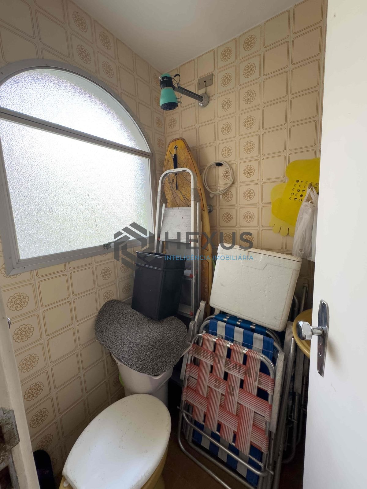 Foto 25 de Apartamento com varanda vista mar na beira mar da Praia das Pitangueiras, Guaruja