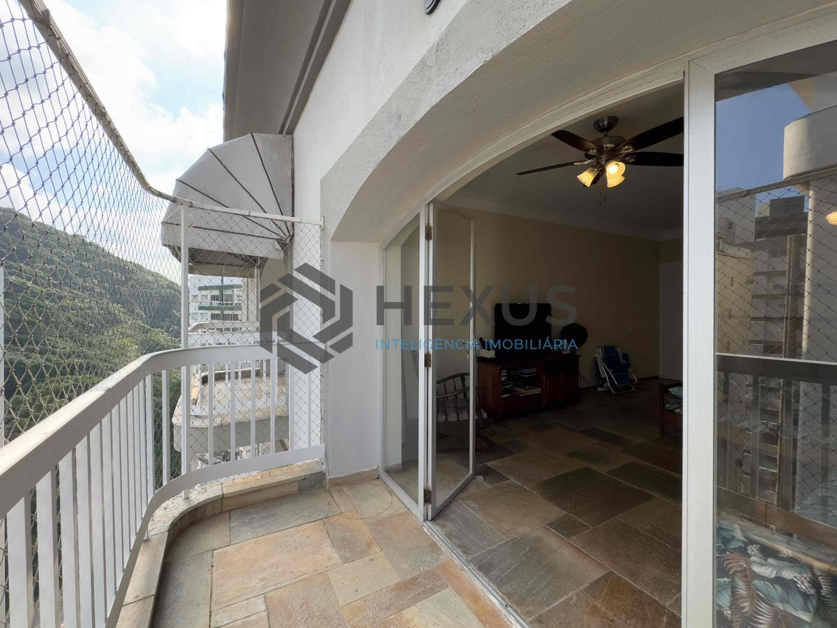 Foto 9 de Apartamento com varanda e vista mar na beira mar da Praia das Pitangueiras, Guarujá-SP