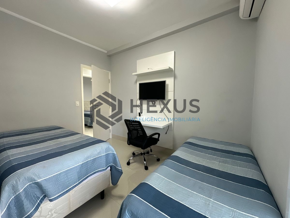 Foto 8 de Apartamento com varanda e lazer na Praia da Enseada, Guaruja