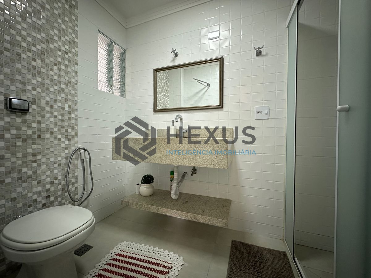 Foto 7 de Apartamento Reformado para Locação Anual na Praia das Pitangueiras – 200m do Mar | 2 Dorms + Dependência