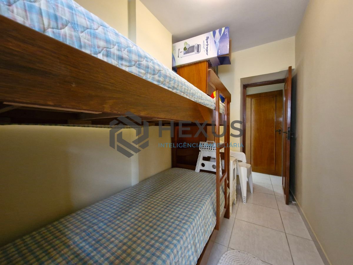 Foto 23 de Apartamento reformado com varanda na região da Centro da Praia nas Pitangueiras, Guarujá