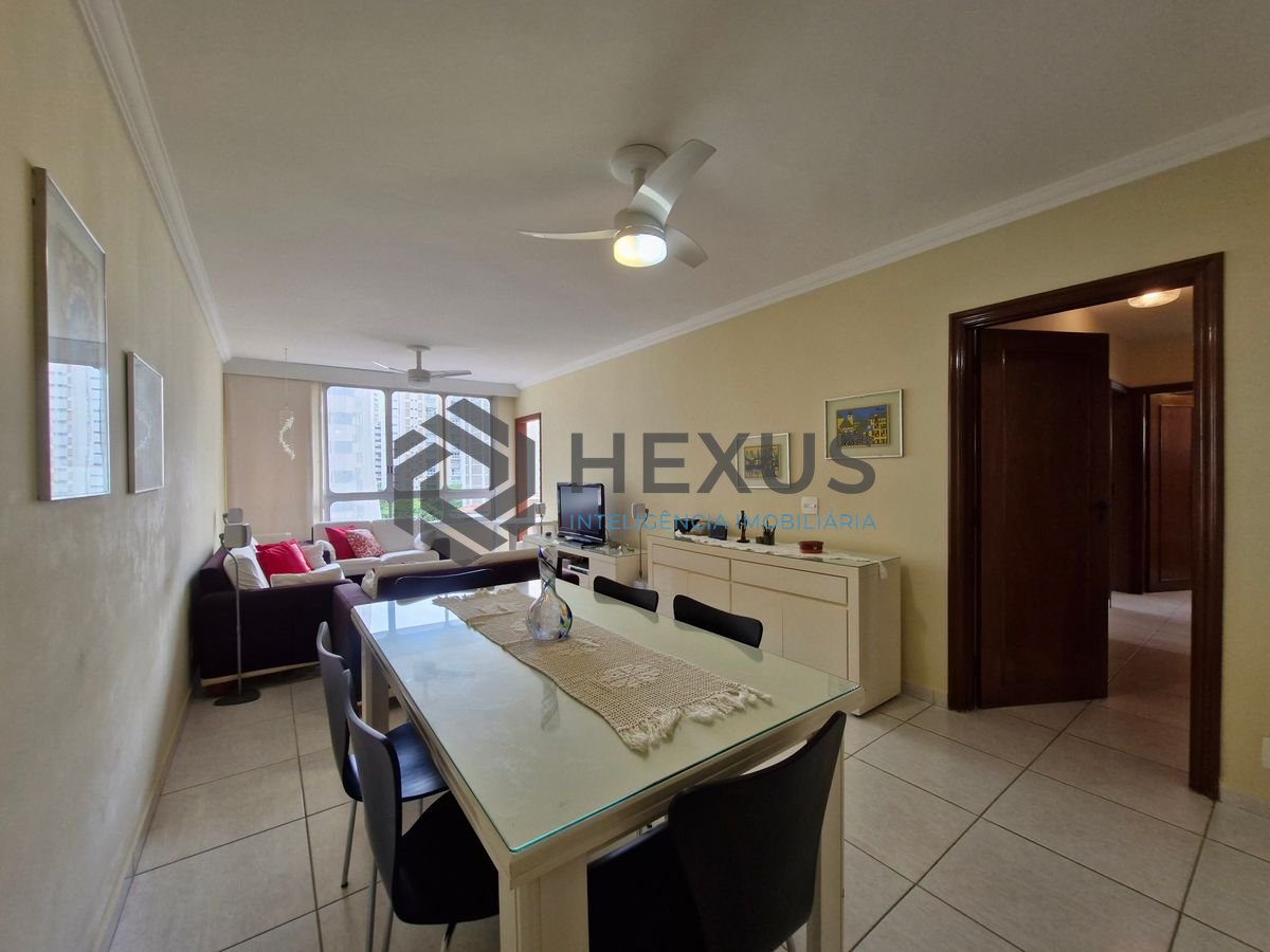 Foto 6 de Apartamento reformado com varanda na região da Centro da Praia nas Pitangueiras, Guarujá