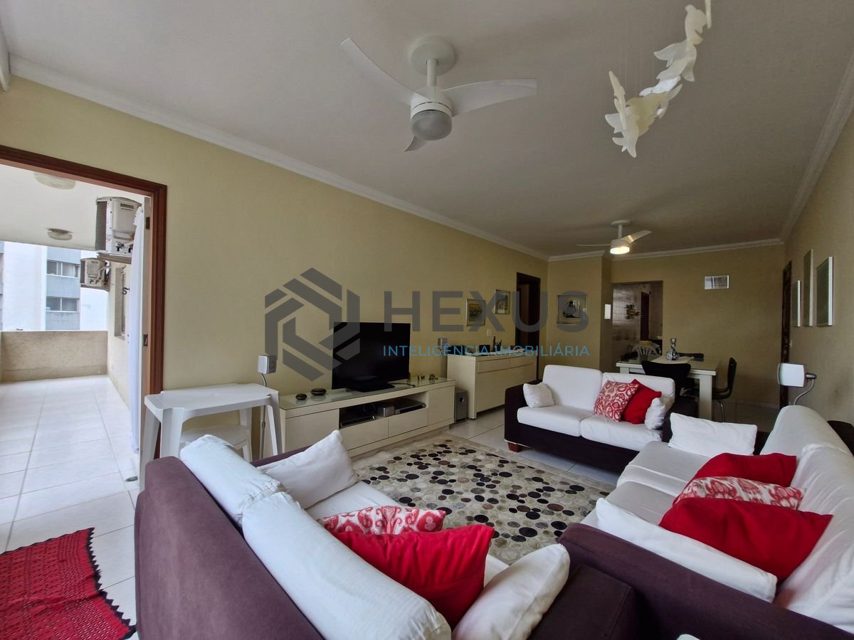 Foto 7 de Apartamento reformado com varanda na região da Centro da Praia nas Pitangueiras, Guarujá