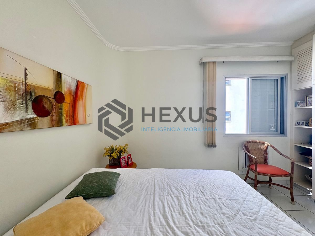 Foto 8 de Apartamento com varanda e lazer na Enseada, Guarujá