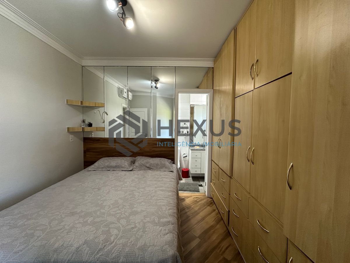 Foto 23 de Apartamento reformado com varanda vista mar e lazer a 450m da praia noTortugas na Enseada, Guarujá