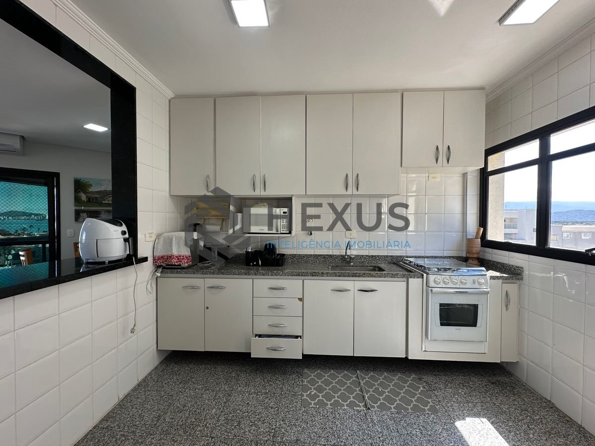 Foto 18 de Apartamento reformado com varanda vista mar e lazer a 450m da praia no Tortugas na Enseada, Guarujá