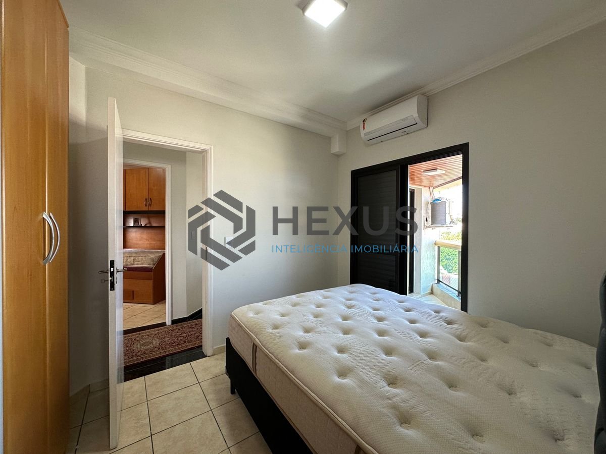 Foto 9 de Apartamento reformado com varanda vista mar e lazer a 450m da praia no Tortugas na Enseada, Guarujá