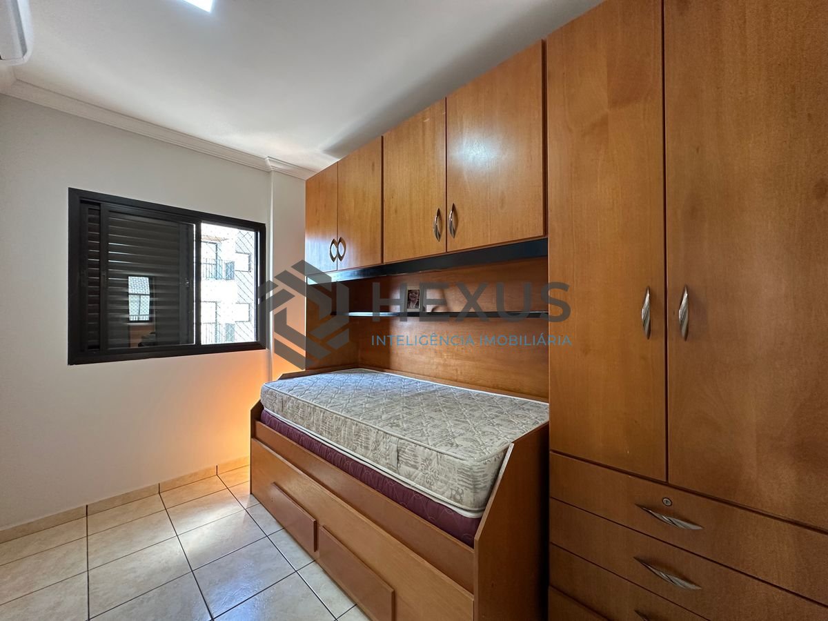 Foto 10 de Apartamento reformado com varanda vista mar e lazer a 450m da praia no Tortugas na Enseada, Guarujá