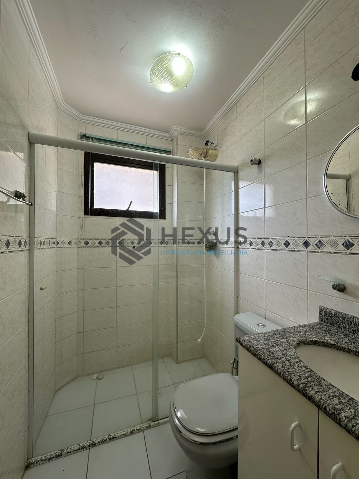 Foto 14 de Apartamento reformado com varanda vista mar e lazer a 450m da praia no Tortugas na Enseada, Guarujá