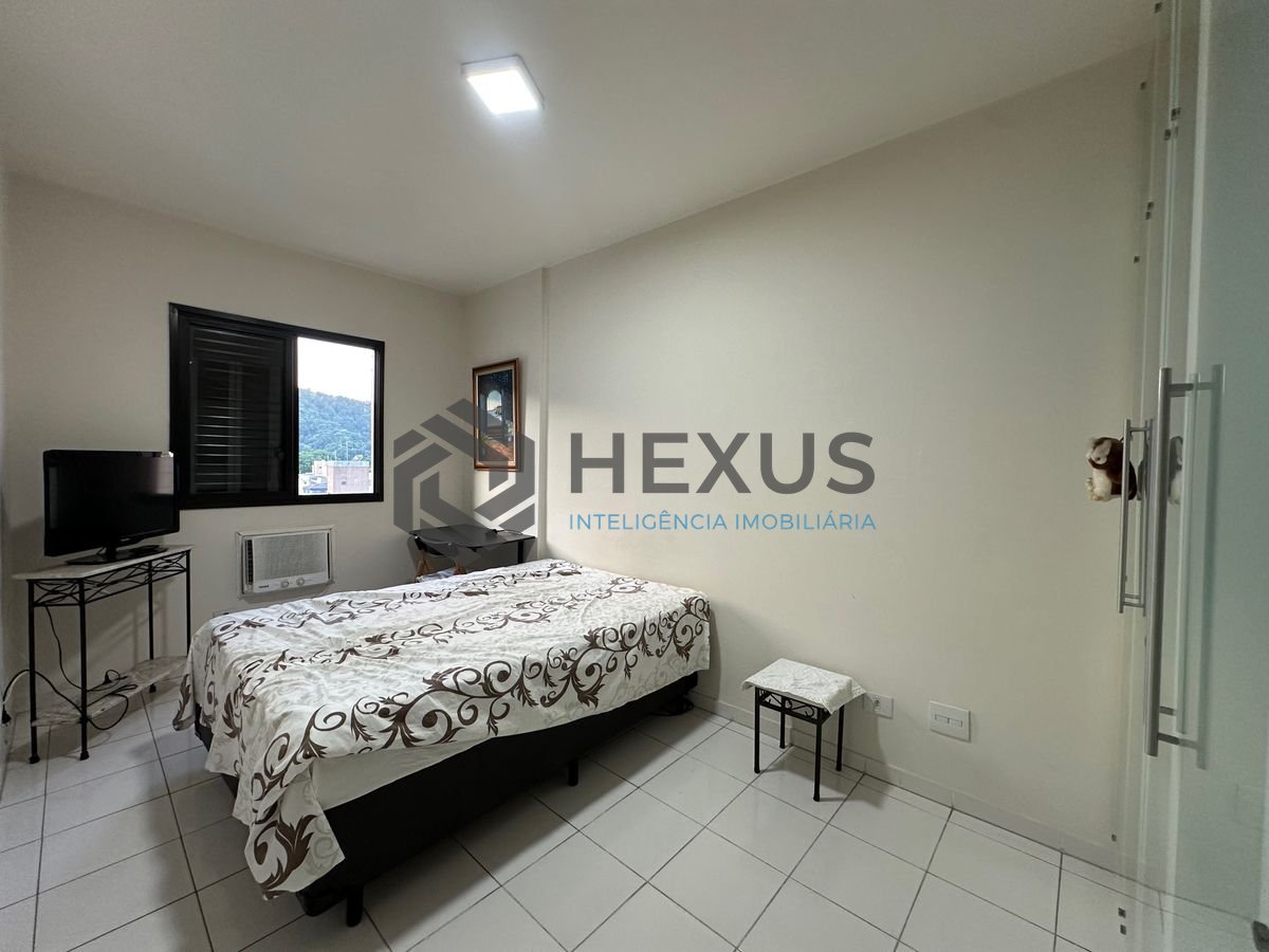 Foto 16 de Apartamento com varanda e lazer na Enseada, Guarujá