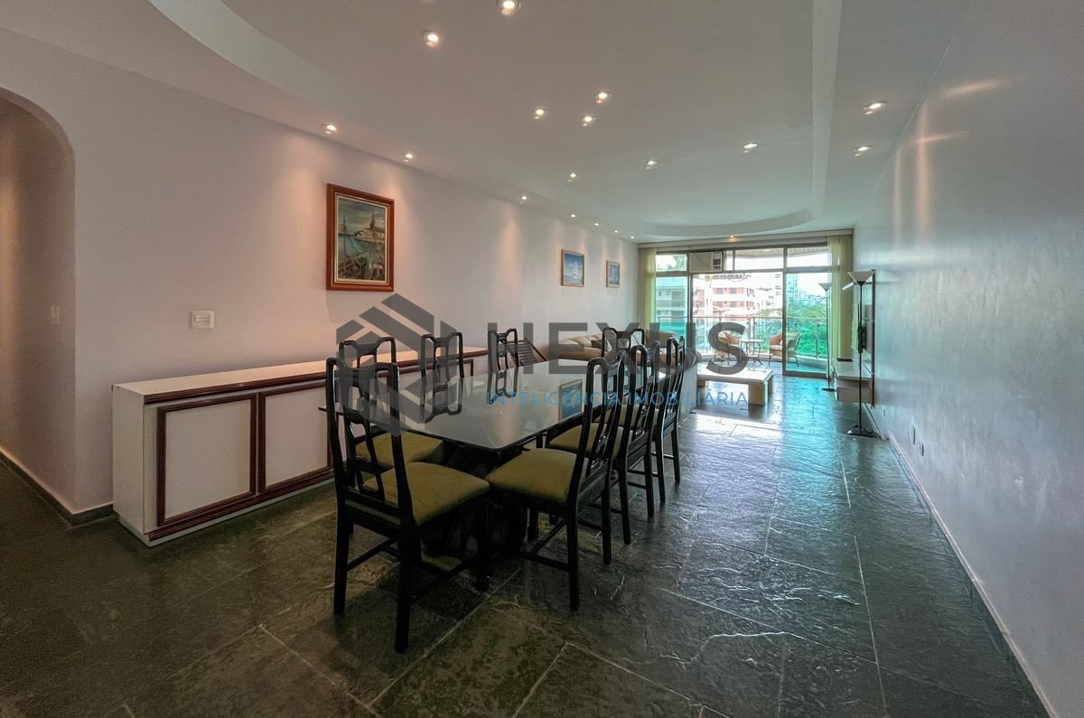 Foto 4 de Apartamento com varanda e lazer na região do Região dos Hotéis na Enseada, Guarujá