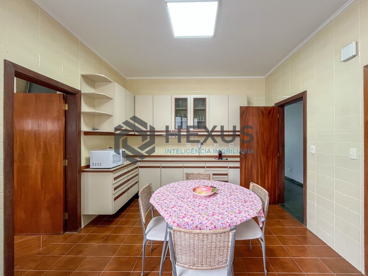 Foto 35 de Apartamento com varanda e lazer na região do Região dos Hotéis na Enseada, Guarujá