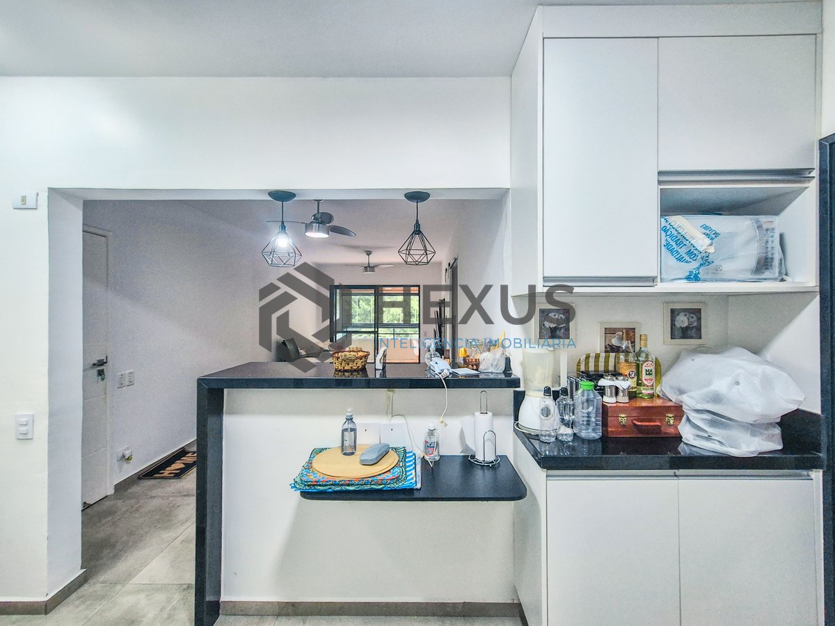 Foto 32 de Apartamento com varanda e lazer a 1 quadra da praia nas Pitangueiras, Guarujá