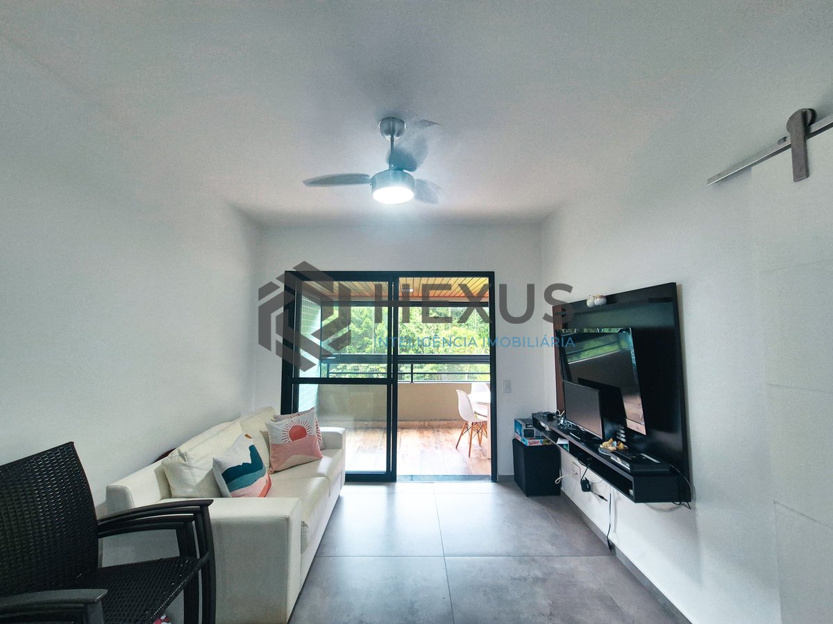 Foto 9 de Apartamento com varanda e lazer a 1 quadra da praia nas Pitangueiras, Guarujá