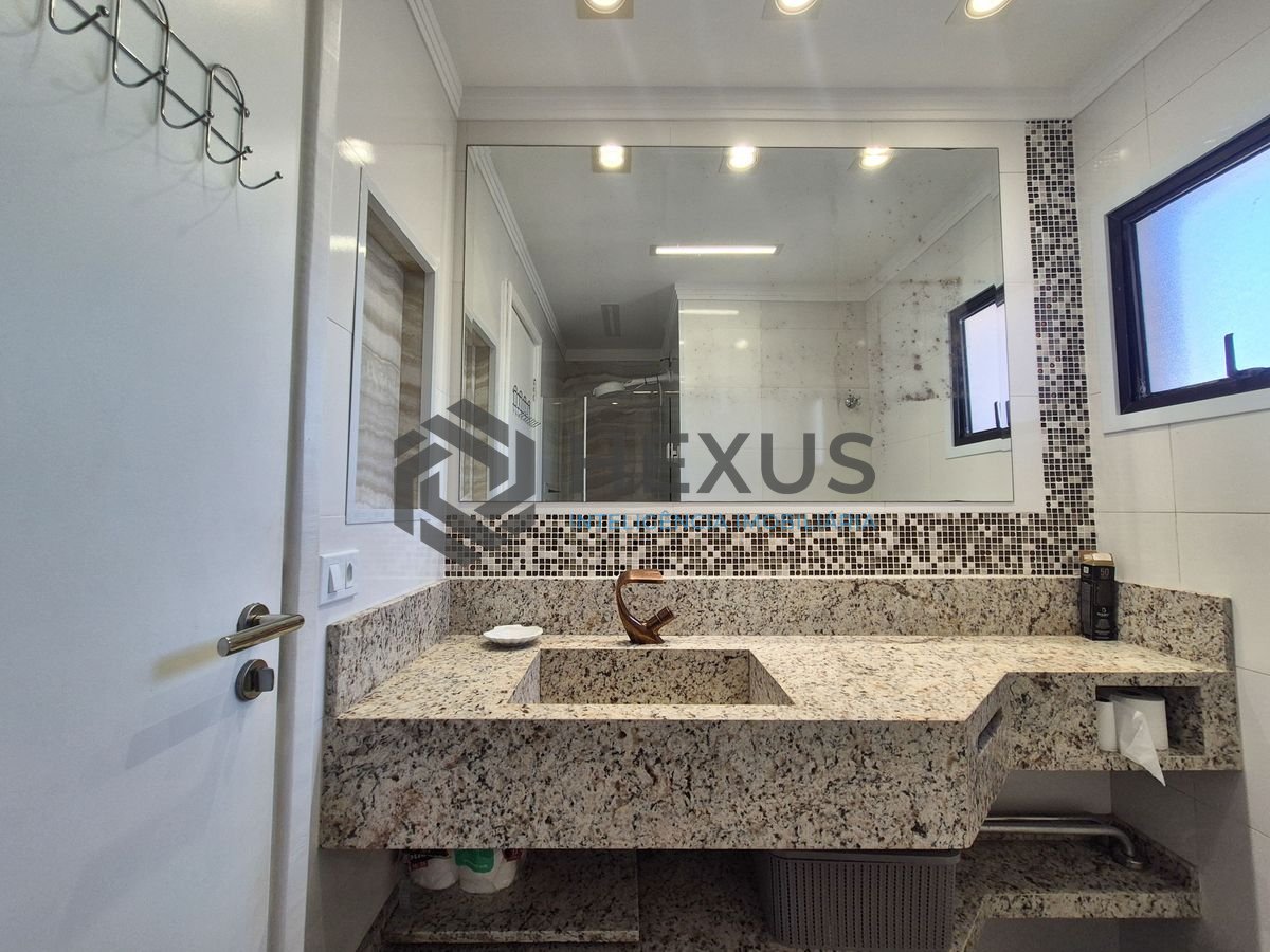 Foto 16 de Apartamento com varanda e lazer na região da Barra Funda nas Pitangueiras, Guarujá