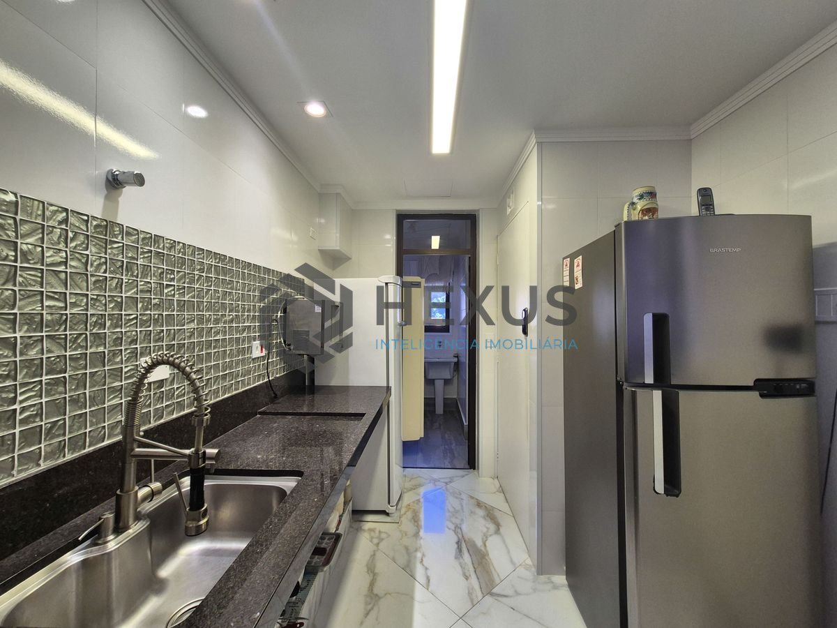 Foto 25 de Apartamento com varanda e lazer na região da Barra Funda nas Pitangueiras, Guarujá