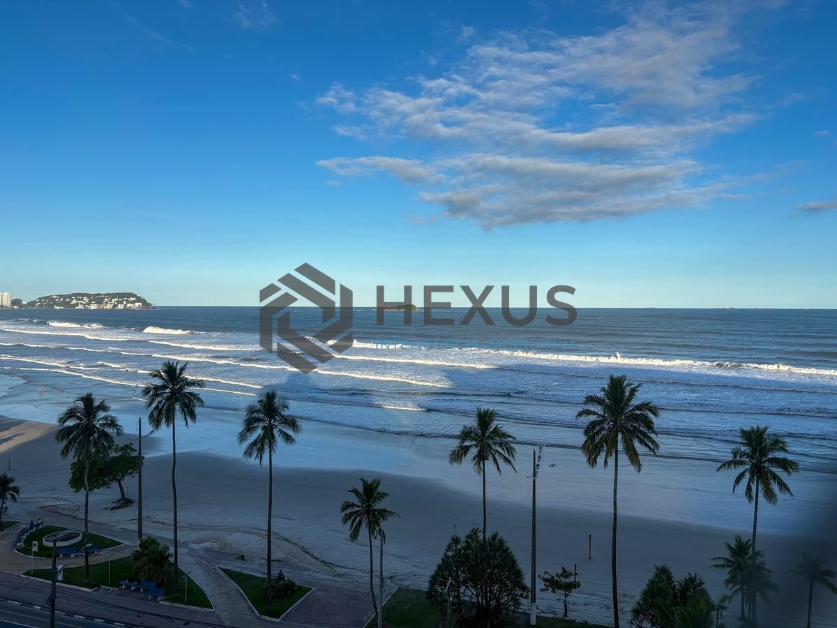 Foto 8 de Apartamento reformado com varanda vista mar e lazer na beira mar da Enseada, Guarujá