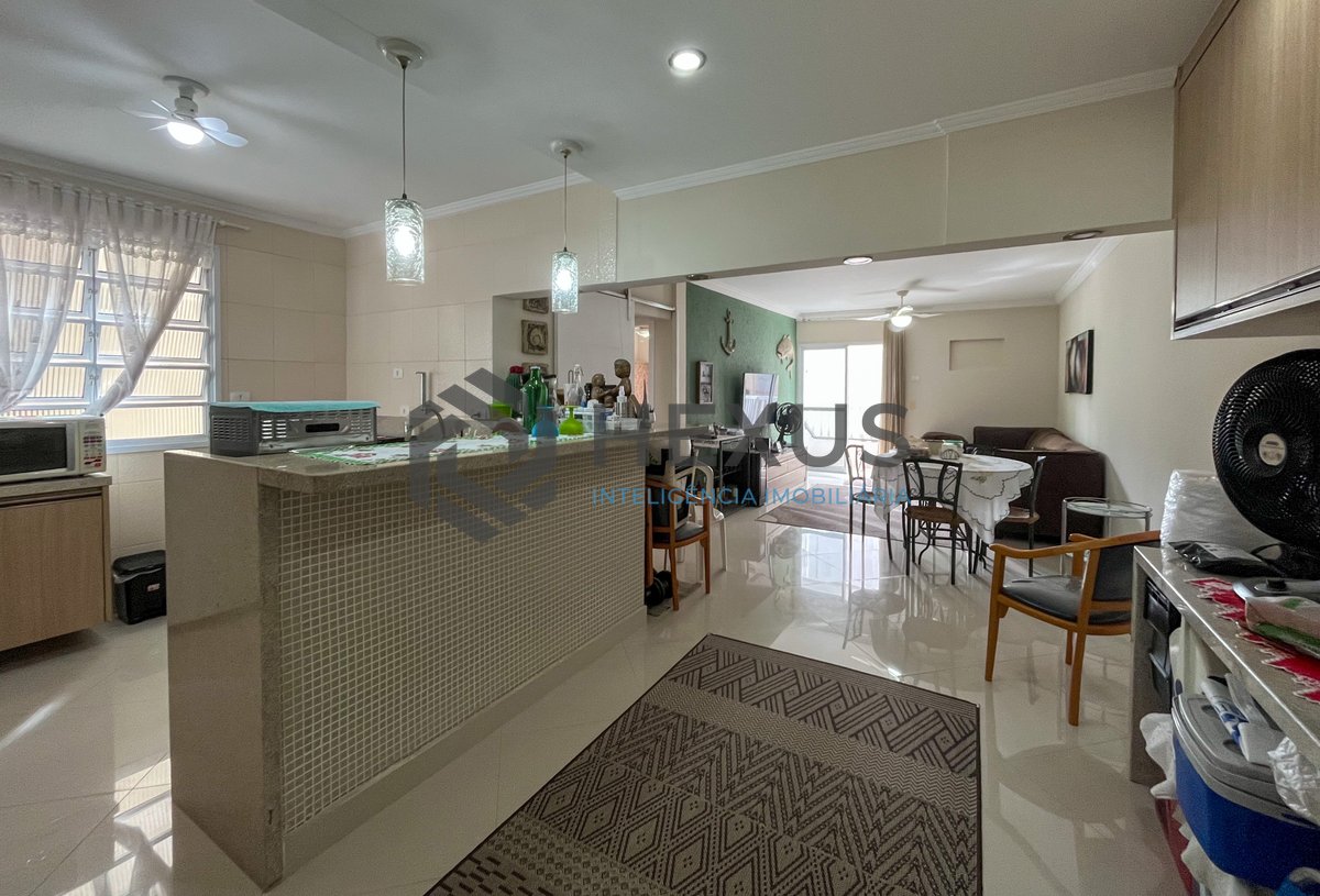 Foto 2 de Apartamento na quadra mar das Pitangueiras, com lazer e vaga à venda, Pitangueiras, Guarujá, SP