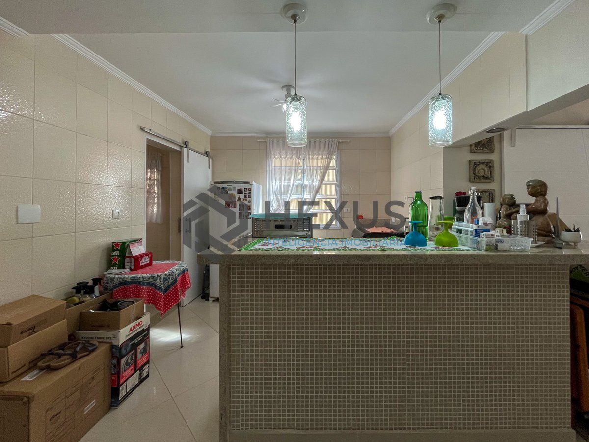 Foto 4 de Apartamento na quadra mar das Pitangueiras, com lazer e vaga à venda, Pitangueiras, Guarujá, SP