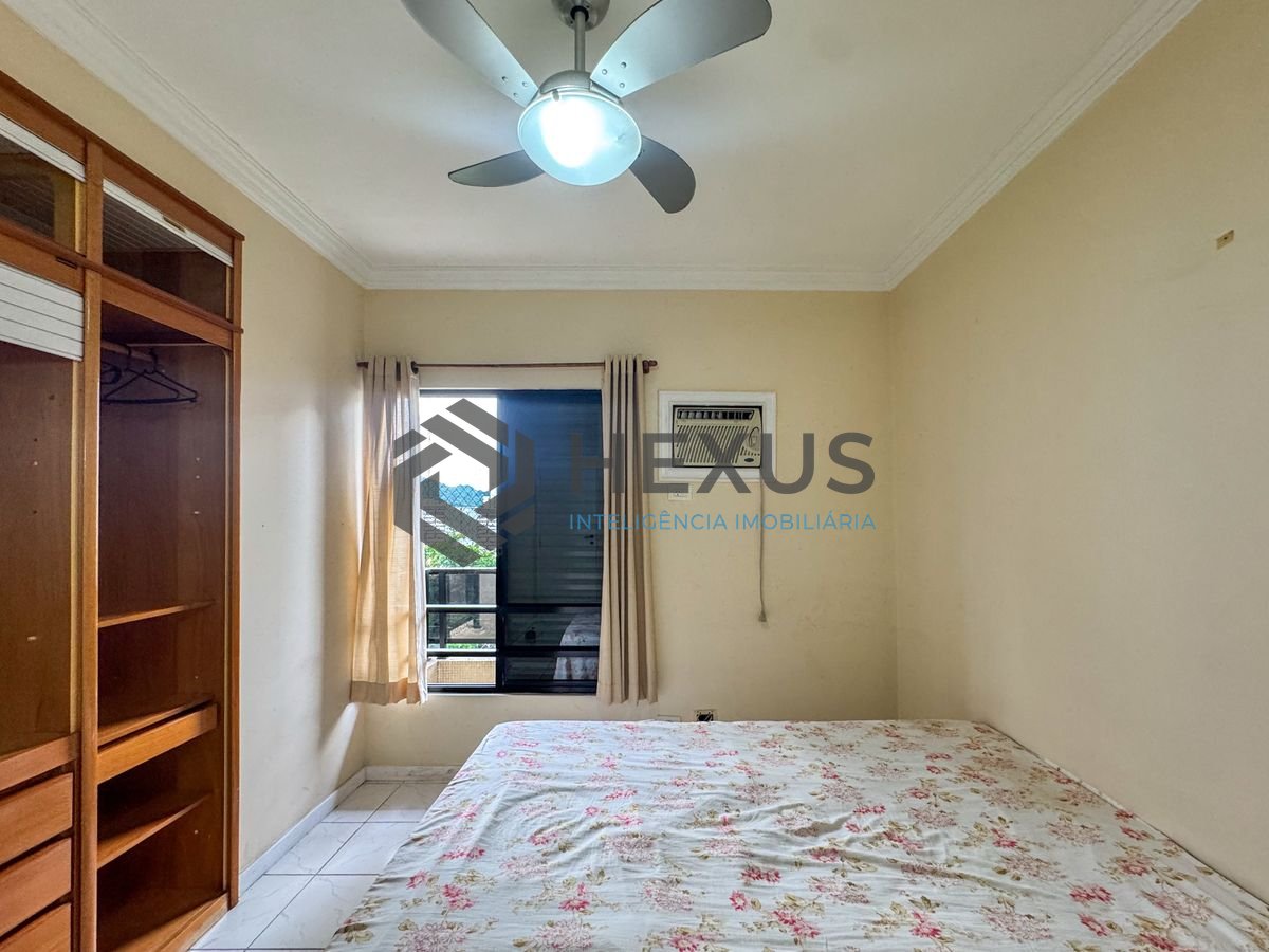 Foto 10 de Apartamento com varanda e lazer a 100m da praia nas Pitangueiras, Guarujá