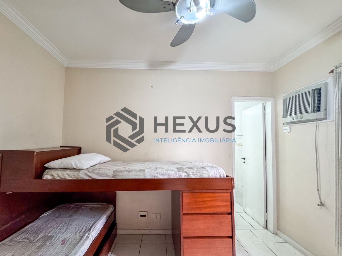 Foto 16 de Apartamento com varanda e lazer a 100m da praia nas Pitangueiras, Guarujá