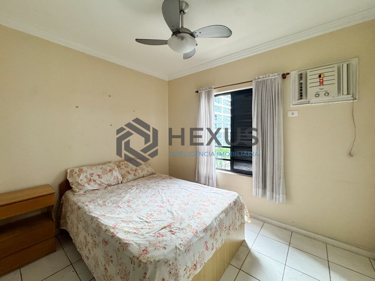 Foto 20 de Apartamento com varanda e lazer a 100m da praia nas Pitangueiras, Guarujá