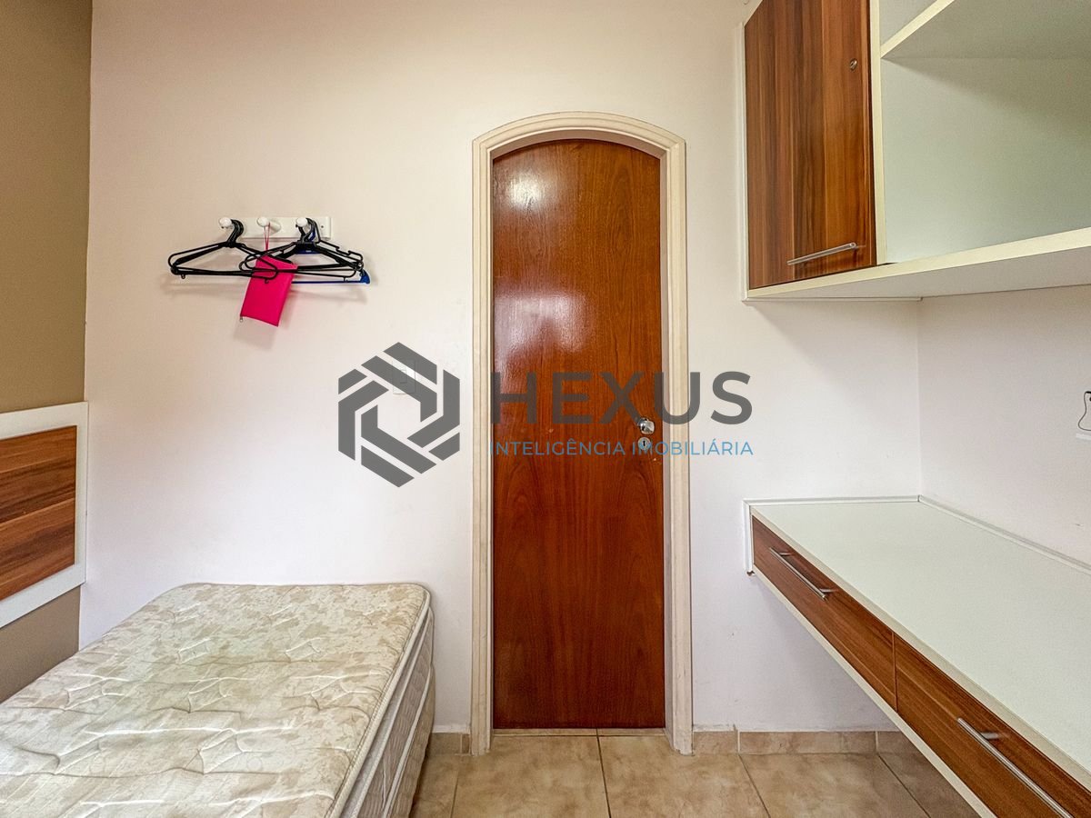 Foto 17 de Apartamento com varanda e lazer a 300m da praia na Enseada, Guarujá