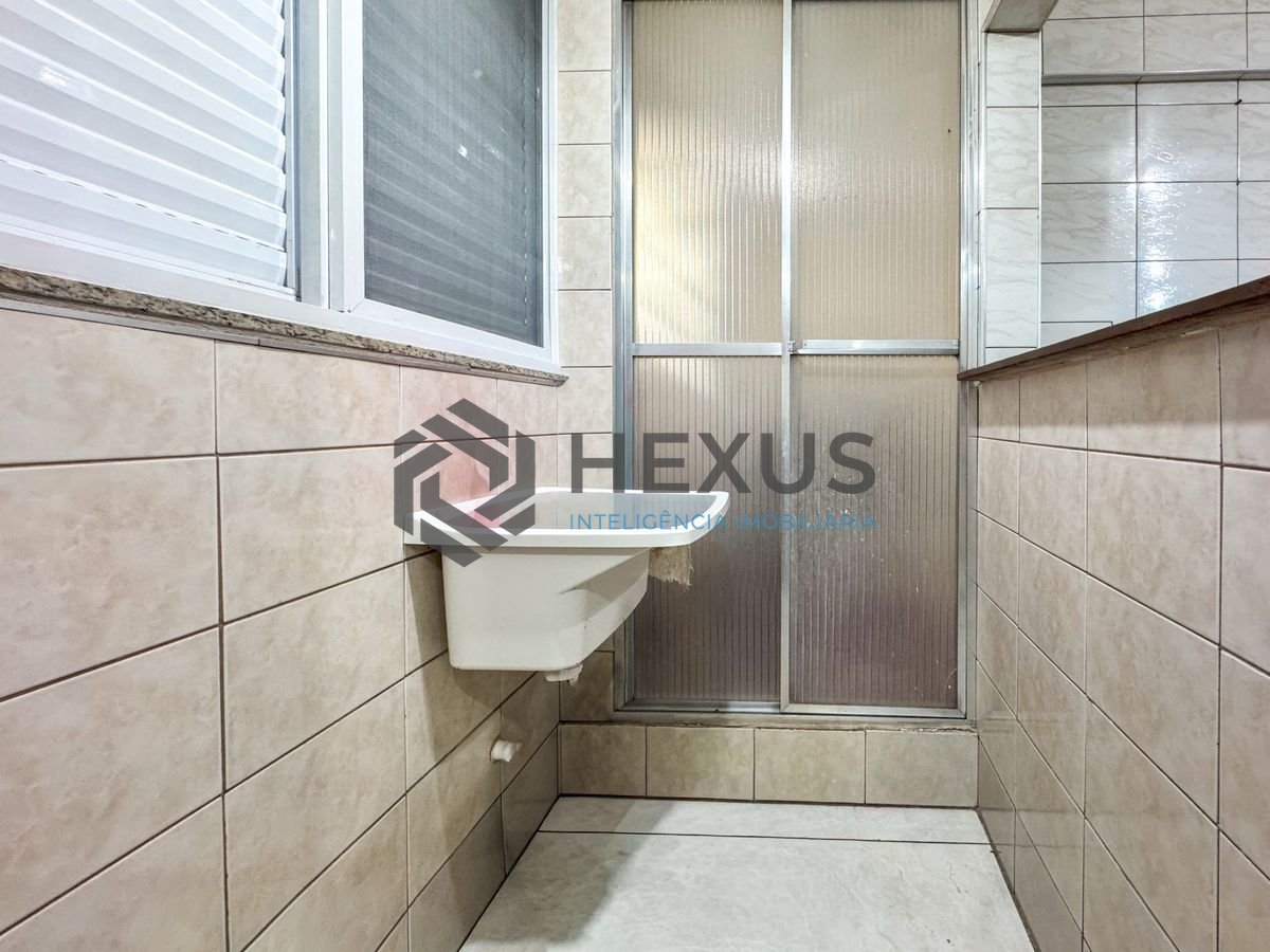 Foto 17 de Apartamento a 160m da praia na região da Vila Alzira no Jardim Astúrias, Guarujá