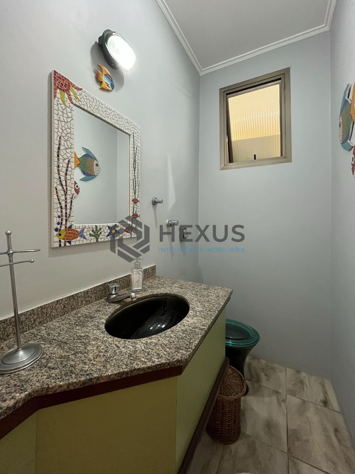 Foto 13 de Apartamento com varanda e lazer na Enseada, Guarujá