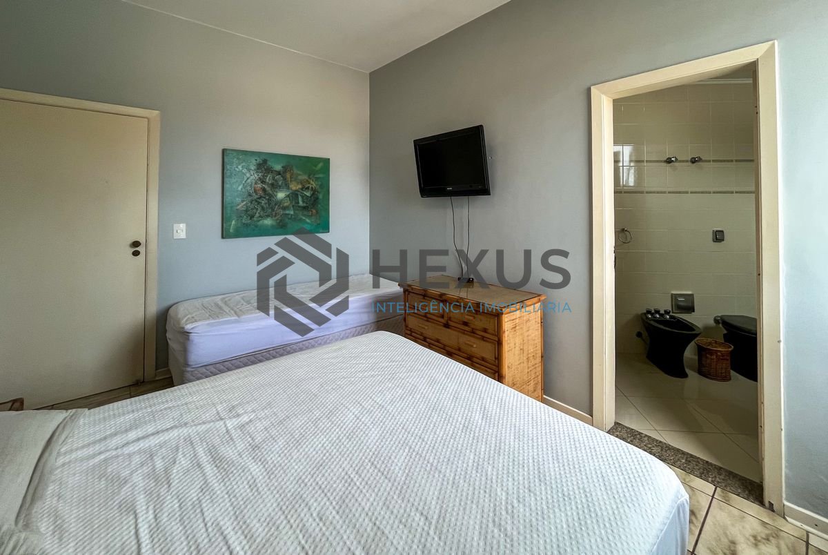 Foto 25 de Apartamento com varanda e lazer na Enseada, Guarujá
