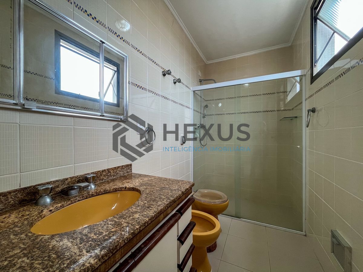 Foto 31 de Apartamento com varanda e lazer na Enseada, Guarujá